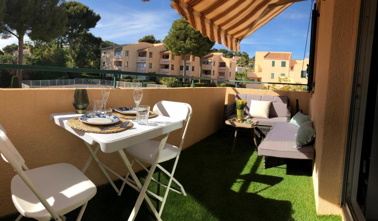 Studio Avec Terrasse Et Piscine Bandol Kültér fotó