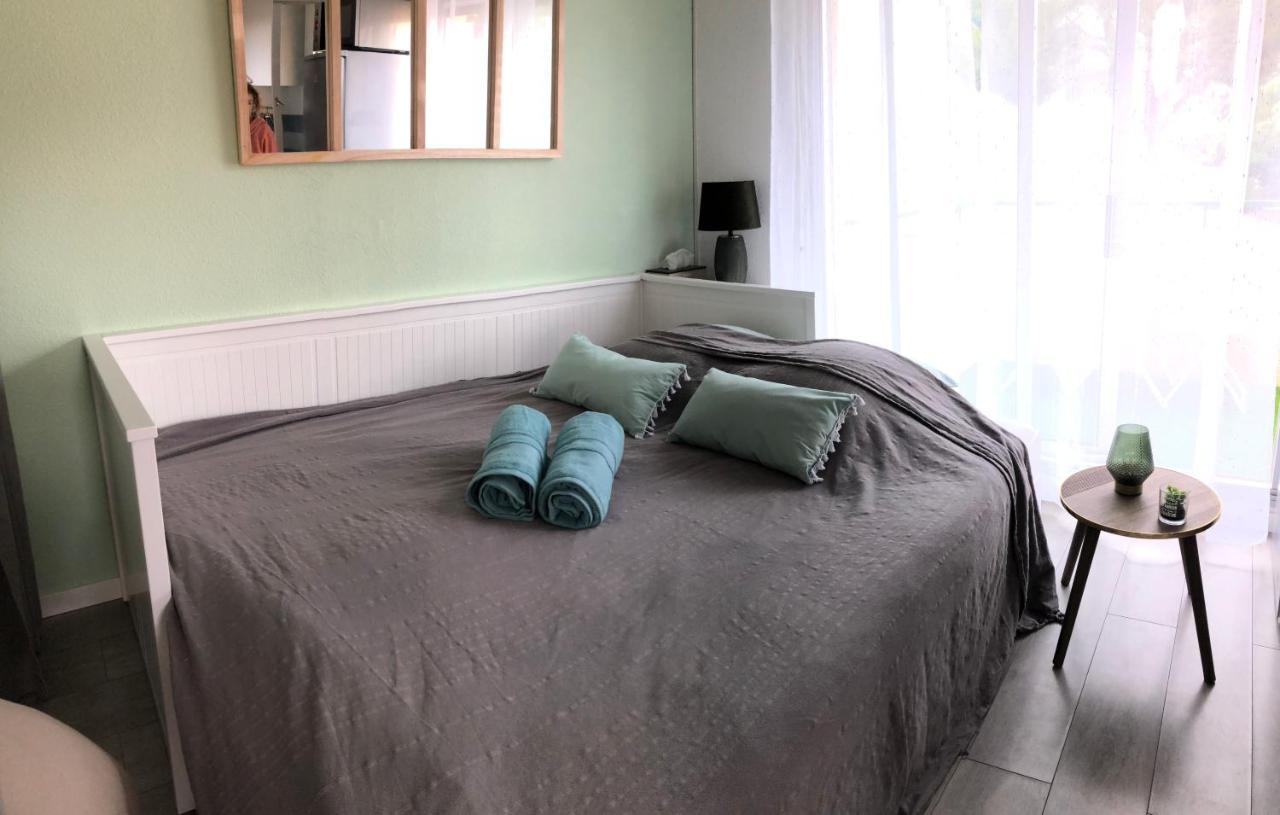 Studio Avec Terrasse Et Piscine Bandol Kültér fotó